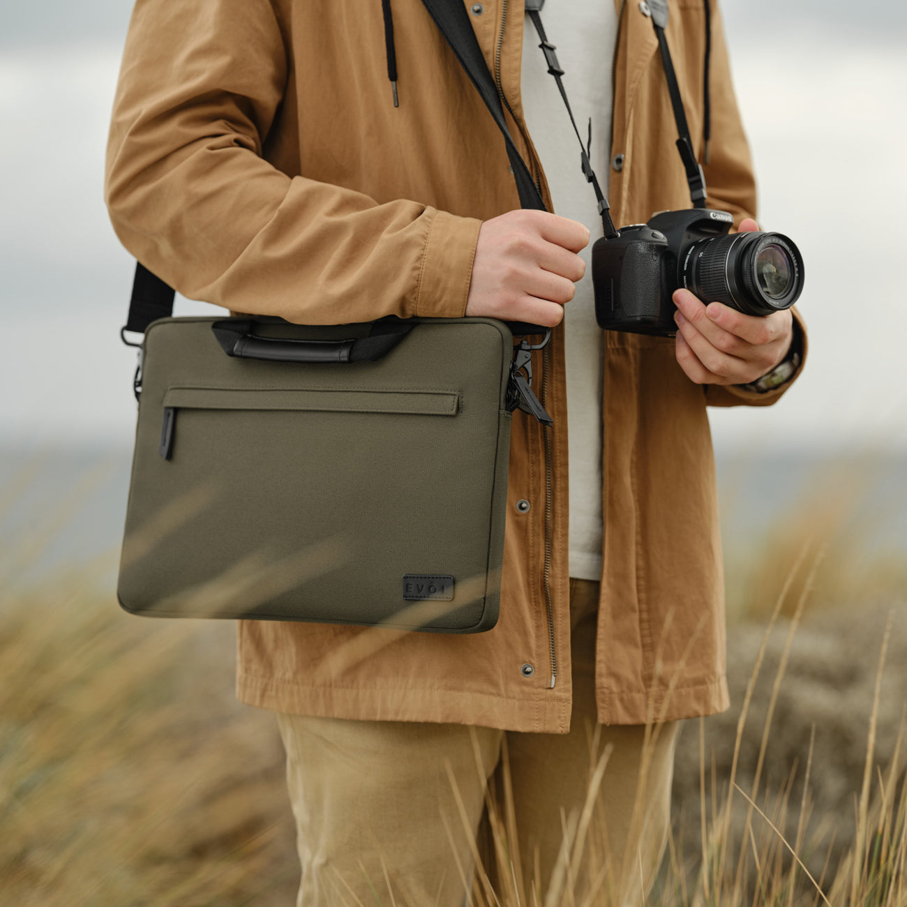 Tech - 13.3" - 14.1" Slimline Laptop Briefcase Generation Earth